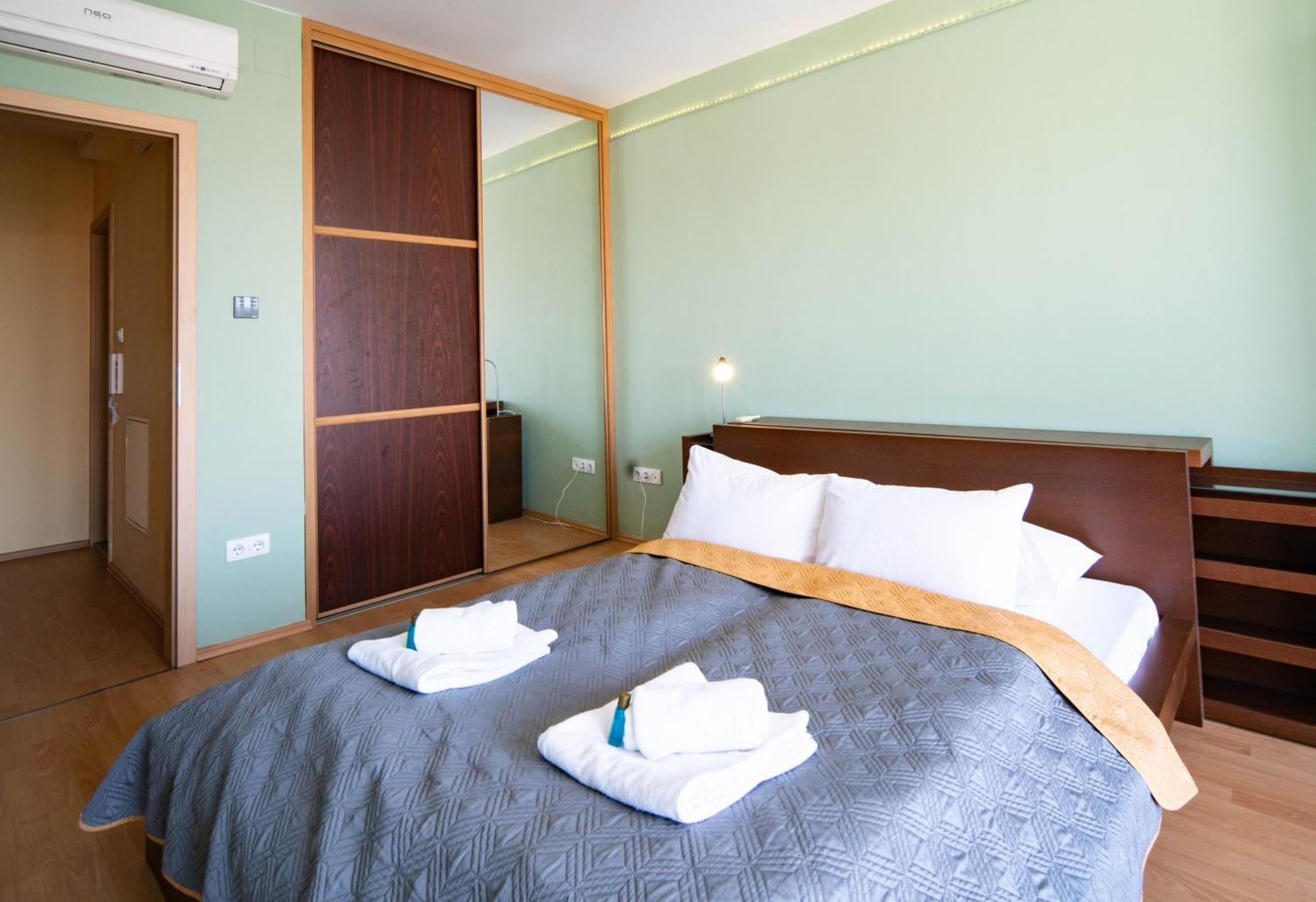 בודפשט Free Parking- Gellert View Apartment 4Ppl מראה חיצוני תמונה