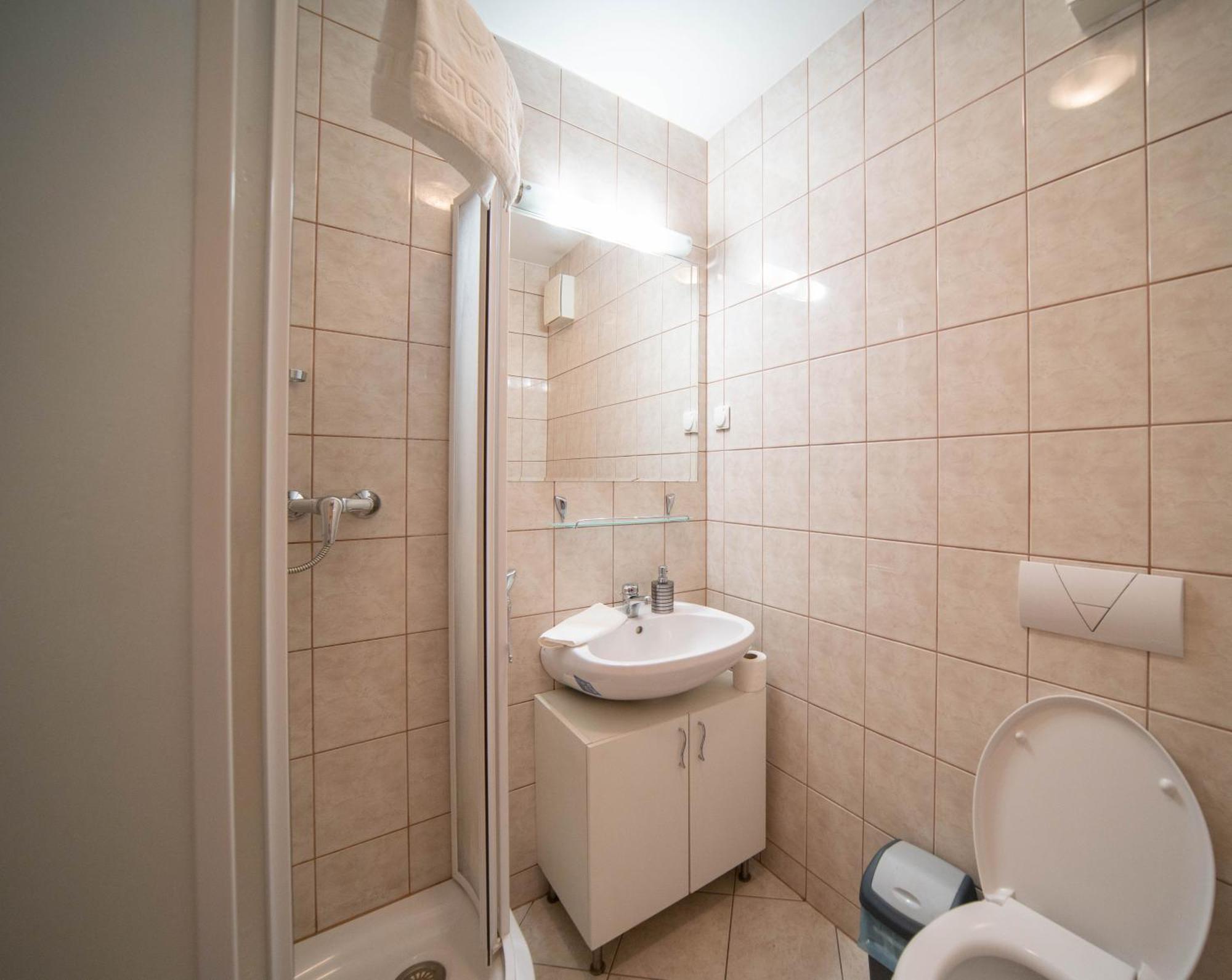 בודפשט Free Parking- Gellert View Apartment 4Ppl מראה חיצוני תמונה